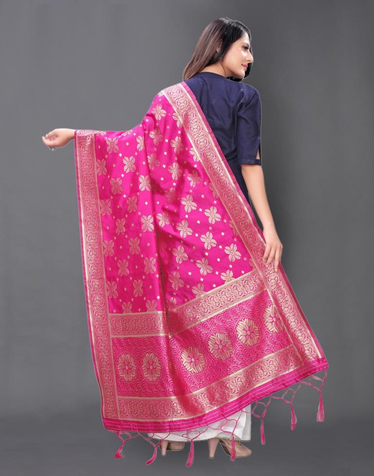 Ravishing Pink Coloured Poly Silk Jacquard Dupatta | Leemboodi